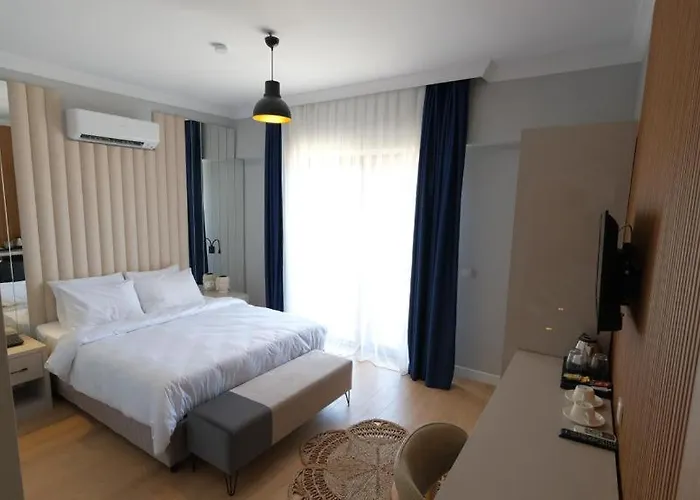 Hotel Marina Port Akyaka 4*