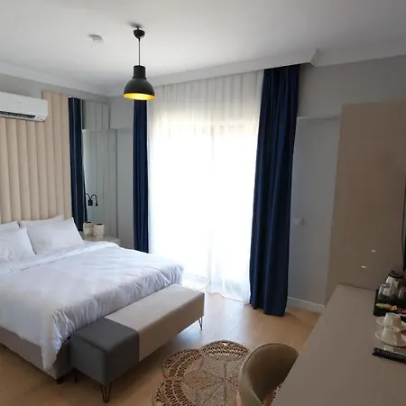 Hotel Marina Port Akyaka 4*