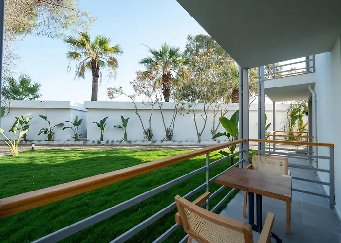 Marina Port Akyaka Hotel